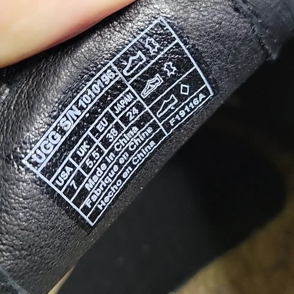 UGG pre owned